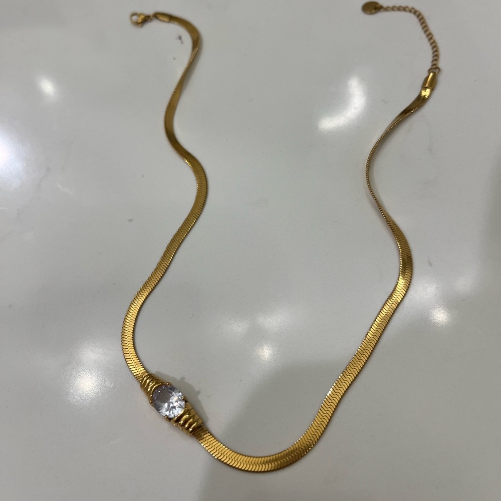 These three boutique Kylie necklace